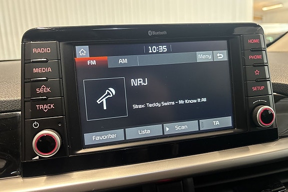 Kia Picanto 18 of 22