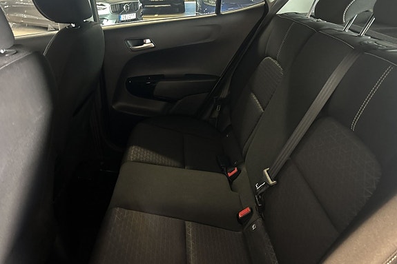 Kia Picanto 13 of 22