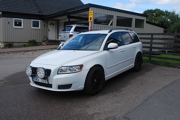 Volvo V50 4 of 8