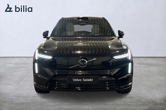 Volvo EX90 6 of 22