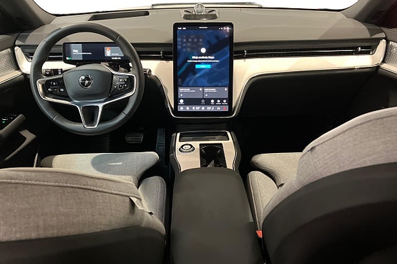 Volvo EX90 10 of 22