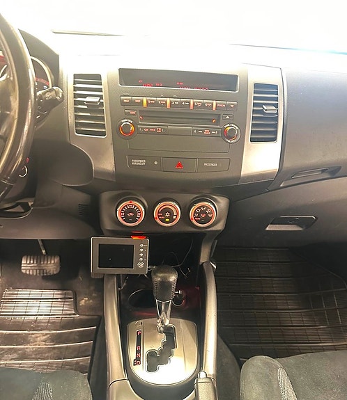 Mitsubishi Outlander 14 of 20