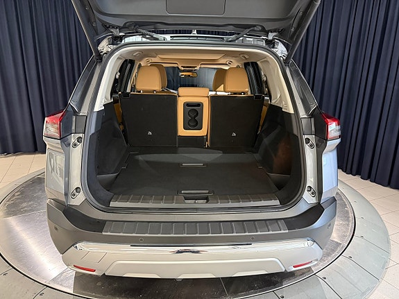 Nissan X-Trail 9 of 20