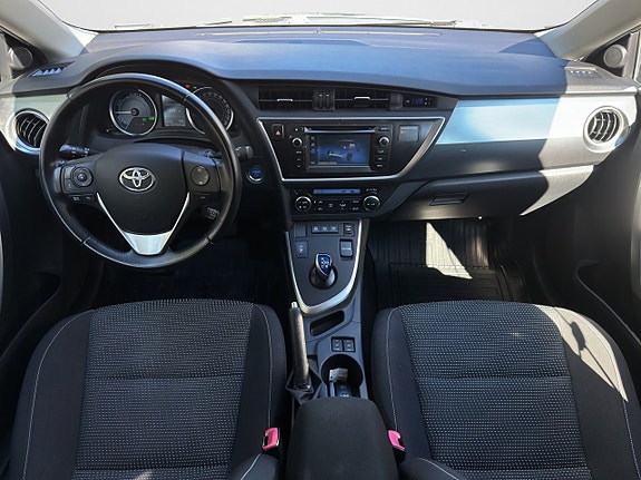 Toyota Auris 11 of 17