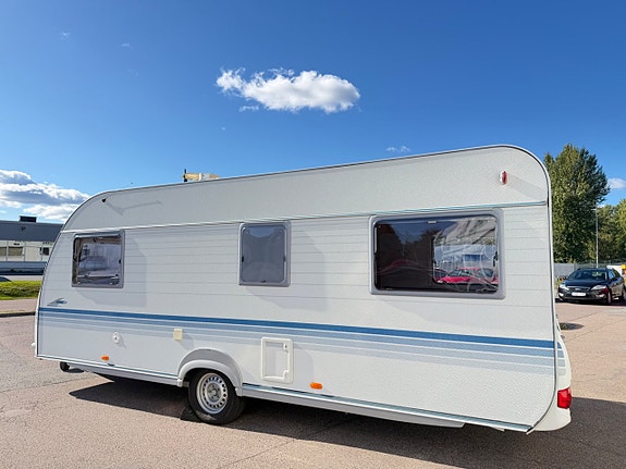 Adria Mobil 552 UL| Fukt Testad|Långbäddar|Fint skick! 2 of 22