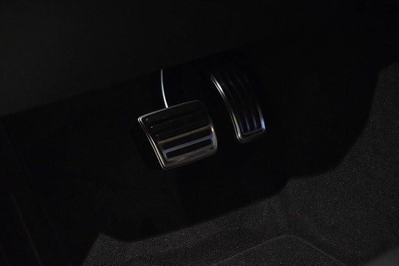 Porsche Cayenne 8 of 22