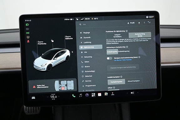 Tesla Model 3 16 of 27