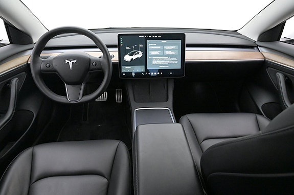 Tesla Model 3 6 of 27