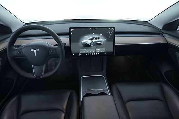 Tesla Model 3 6 of 27