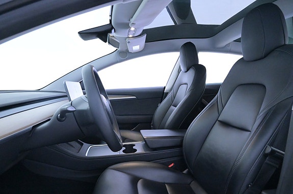Tesla Model 3 9 of 27