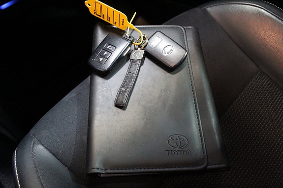 Toyota RAV4 20 of 23