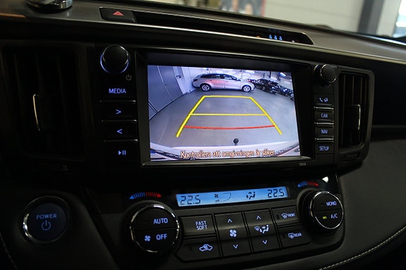 Toyota RAV4 15 of 23