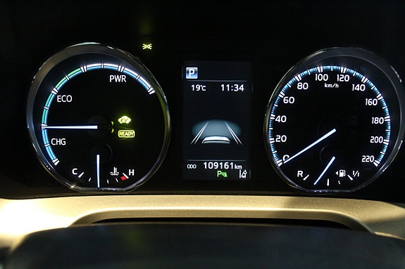 Toyota RAV4 13 of 23