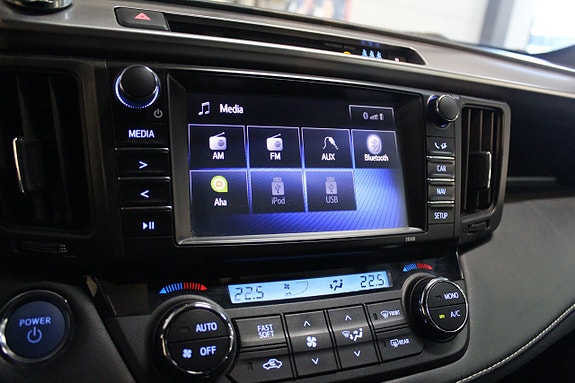 Toyota RAV4 16 of 23