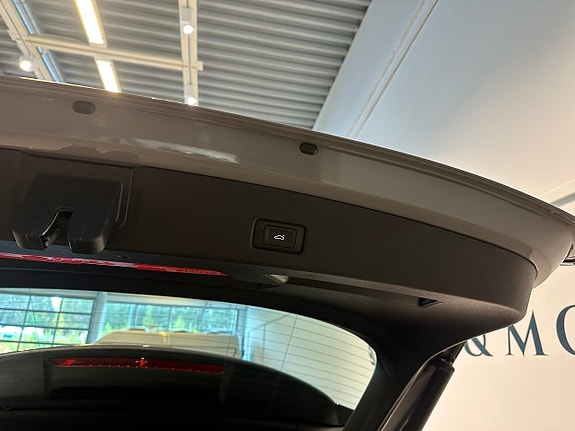 Audi Q4 e-tron 16 of 17