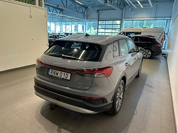 Audi Q4 e-tron 3 of 17