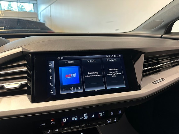 Audi Q4 e-tron 11 of 17