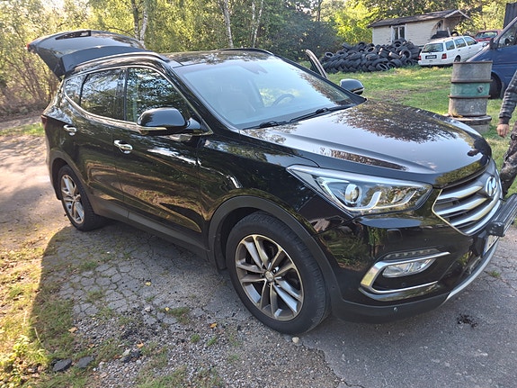 Hyundai Santa Fe 2 of 8