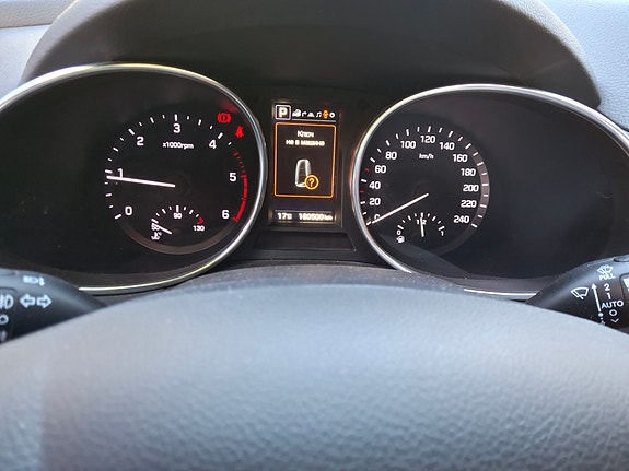 Hyundai Santa Fe 6 of 8