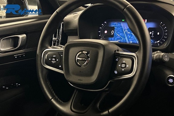 Volvo XC40 22 of 22