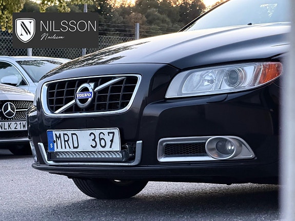 Volvo V70 8 of 30