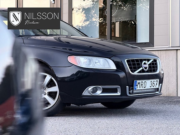 Volvo V70 3 of 30