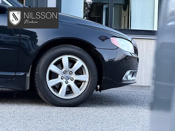 Volvo V70 18 of 30