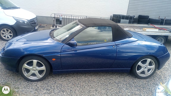 Alfa Romeo Spider 4 of 12