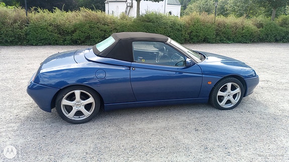 Alfa Romeo Spider 3 of 12