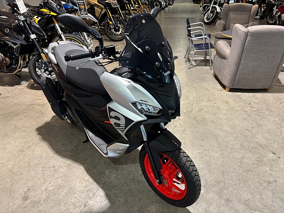 Aprilia SR GT 200 #Endast 100 mil# 9 of 13