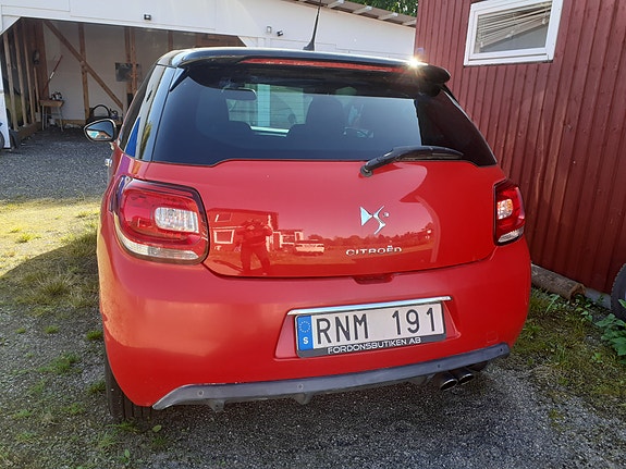 Citroen DS3 2 of 6