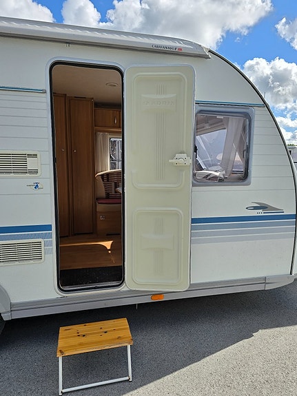 Adria Classica 563 UK *Barnkammare *Alde *Förtält *7 bäddar 9 of 24