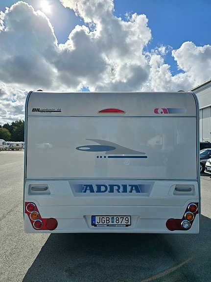 Adria Classica 563 UK *Barnkammare *Alde *Förtält *7 bäddar 4 of 24