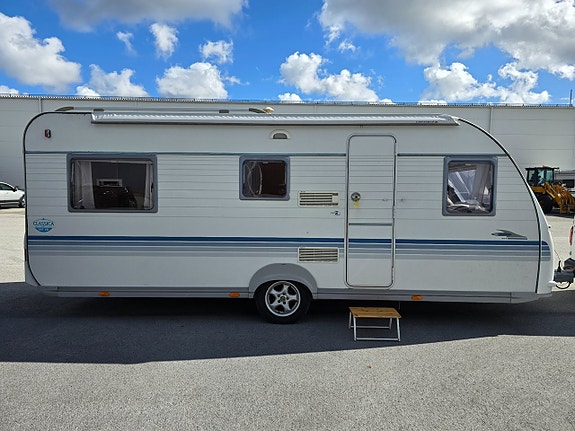 Adria Classica 563 UK *Barnkammare *Alde *Förtält *7 bäddar 2 of 24