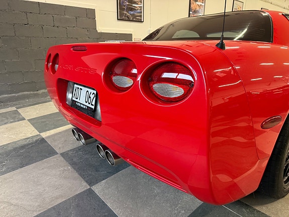 Chevrolet Corvette 21 of 30