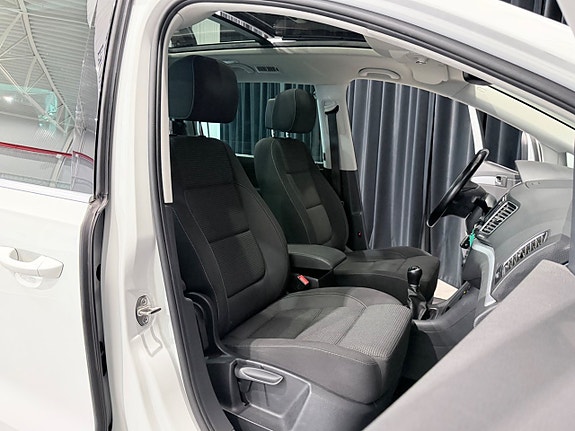 Volkswagen Sharan 14 of 30