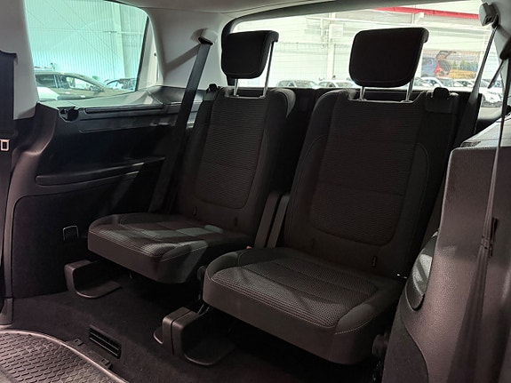 Volkswagen Sharan 21 of 30