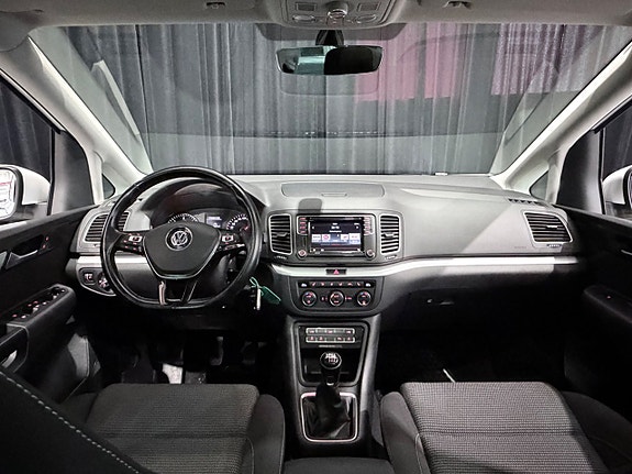 Volkswagen Sharan 24 of 30