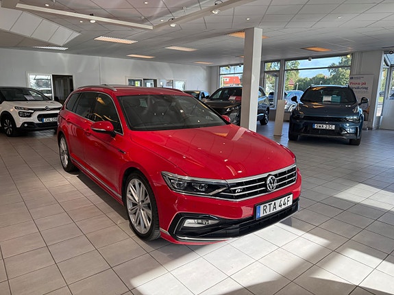 Volkswagen Passat 3 of 21
