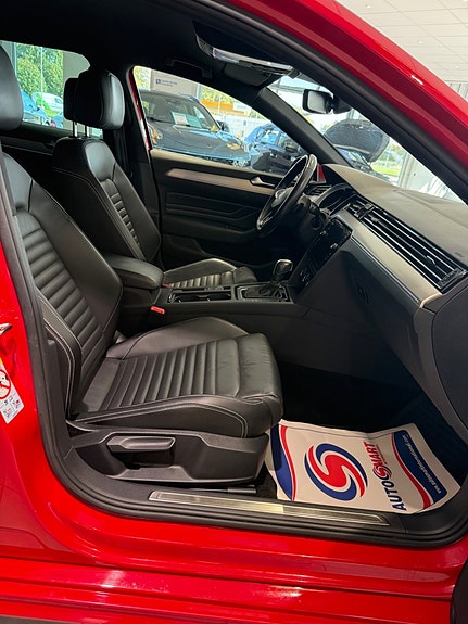 Volkswagen Passat 11 of 21