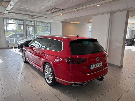 Volkswagen Passat 5 of 21