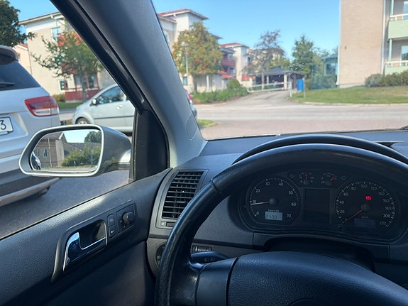 Volkswagen Polo 5 of 8