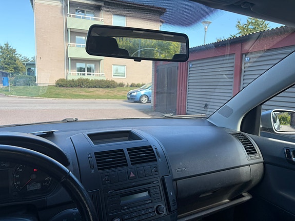 Volkswagen Polo 6 of 8