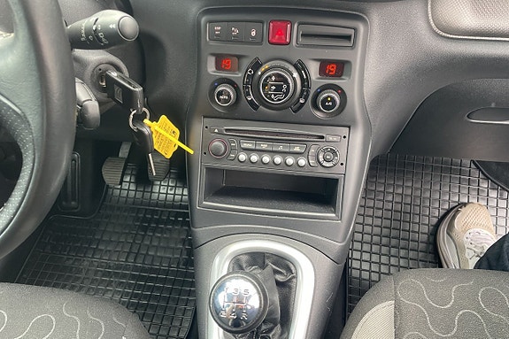 Citroen C3 Picasso 10 of 13