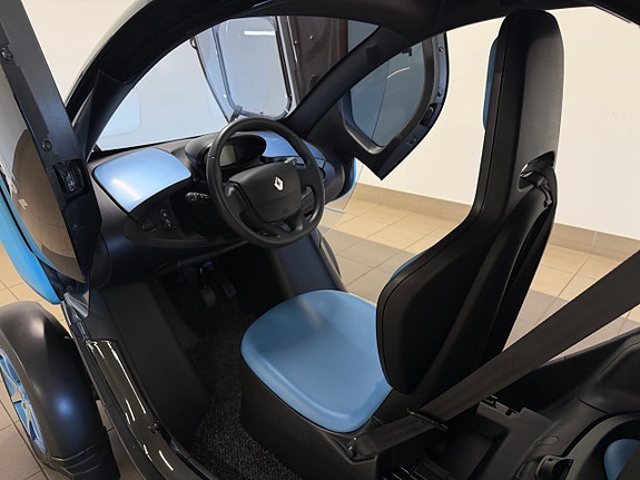 Renault Twizy Urban 80km/h / 7 kWh / Endast 918Mil / 1-Ägare/ Toppsk. 8 of 10