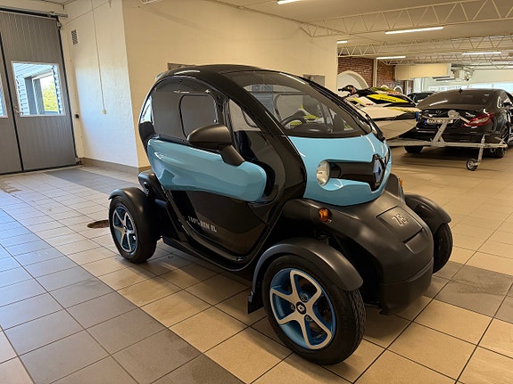 Renault Twizy Urban 80km/h / 7 kWh / Endast 918Mil / 1-Ägare/ Toppsk. 6 of 10