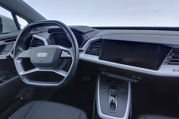 Audi Q4 e-tron 8 of 19