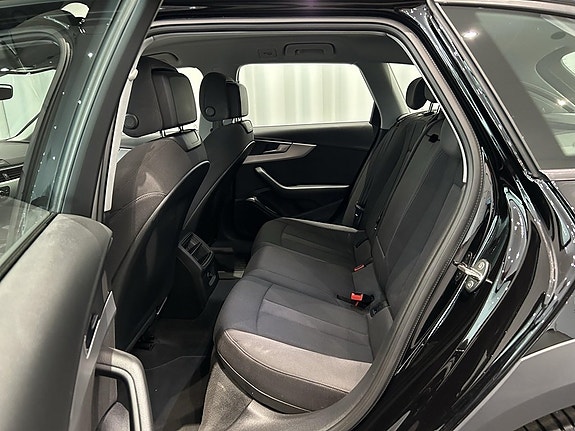 Audi A4 allroad 7 of 13