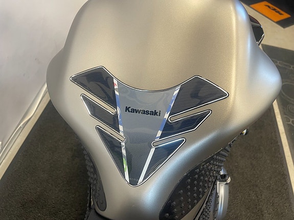 Kawasaki Z650 ABS "A2 sänkt 35mm" 10 of 14