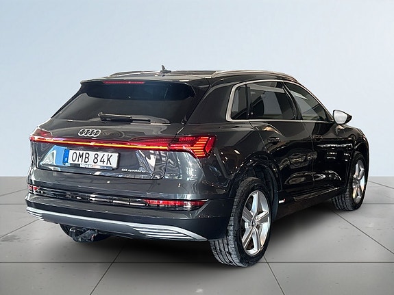 Audi e-tron 6 of 21